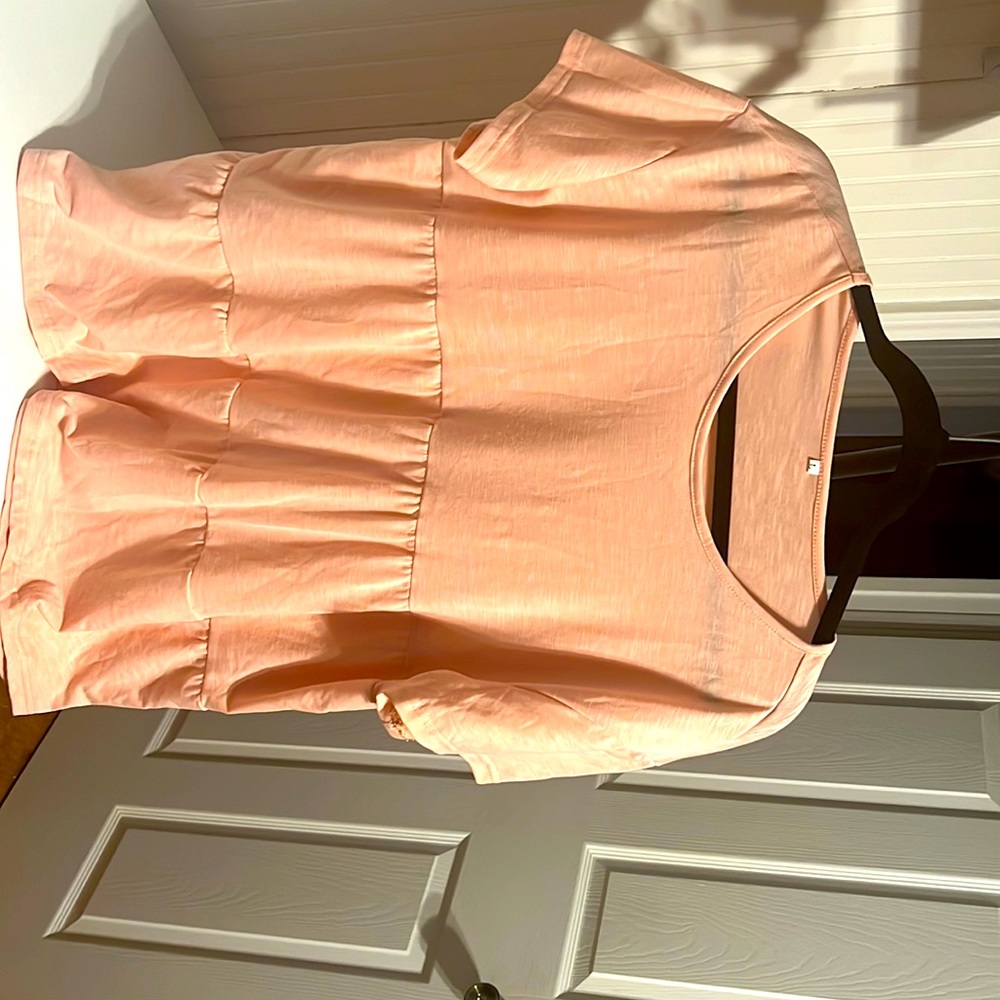 Cute loose fitting blouse